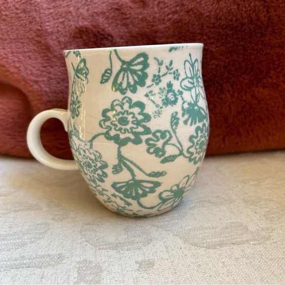 Anthropologie heirloom monogram mug “d” - Picture 2 of 7